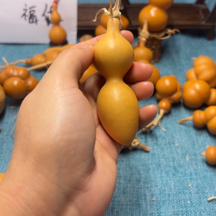 凤***天然手捻老皮葫芦