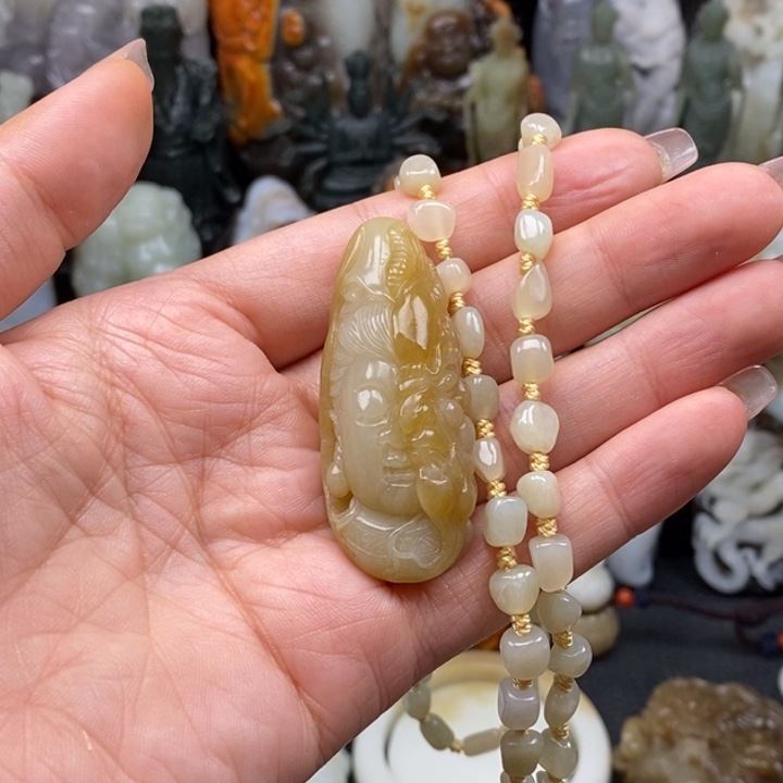 和田玉挂件未镶嵌A****。