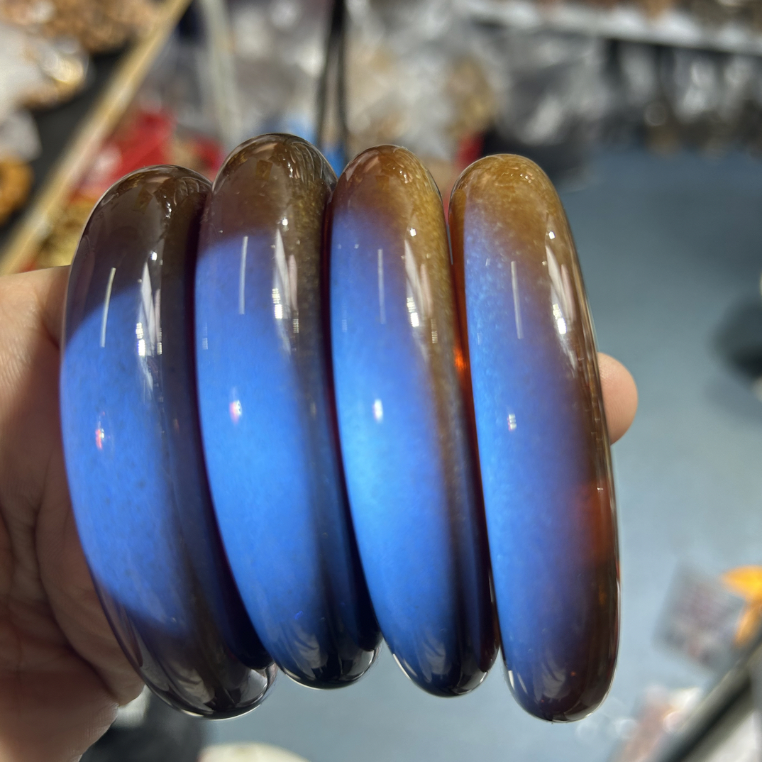 紫罗兰手镯多样性发其一