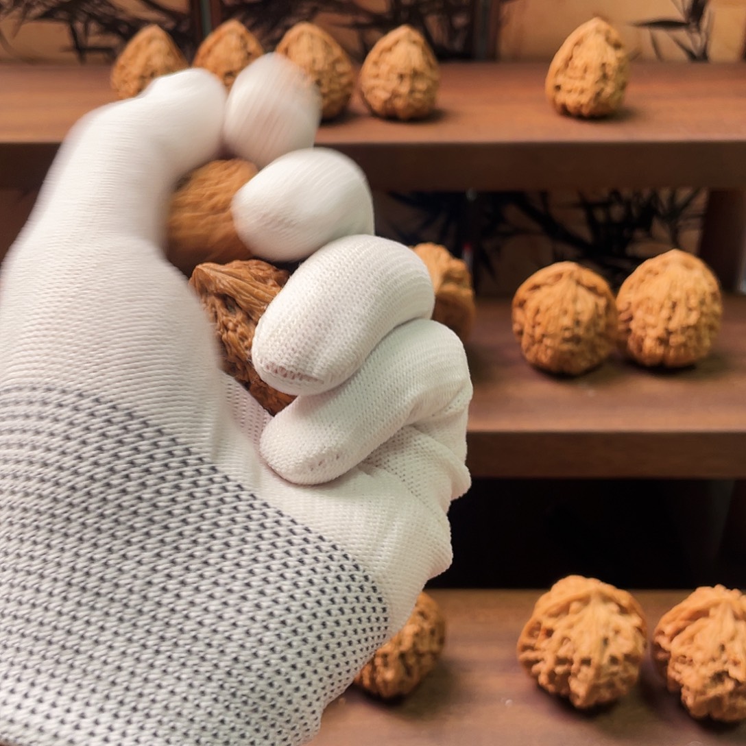 聞***生吊坠文玩核桃南疆石