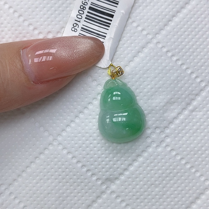 颈饰18K金镶嵌翡翠