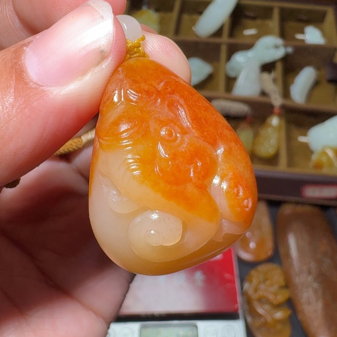 和田玉颈饰未镶嵌