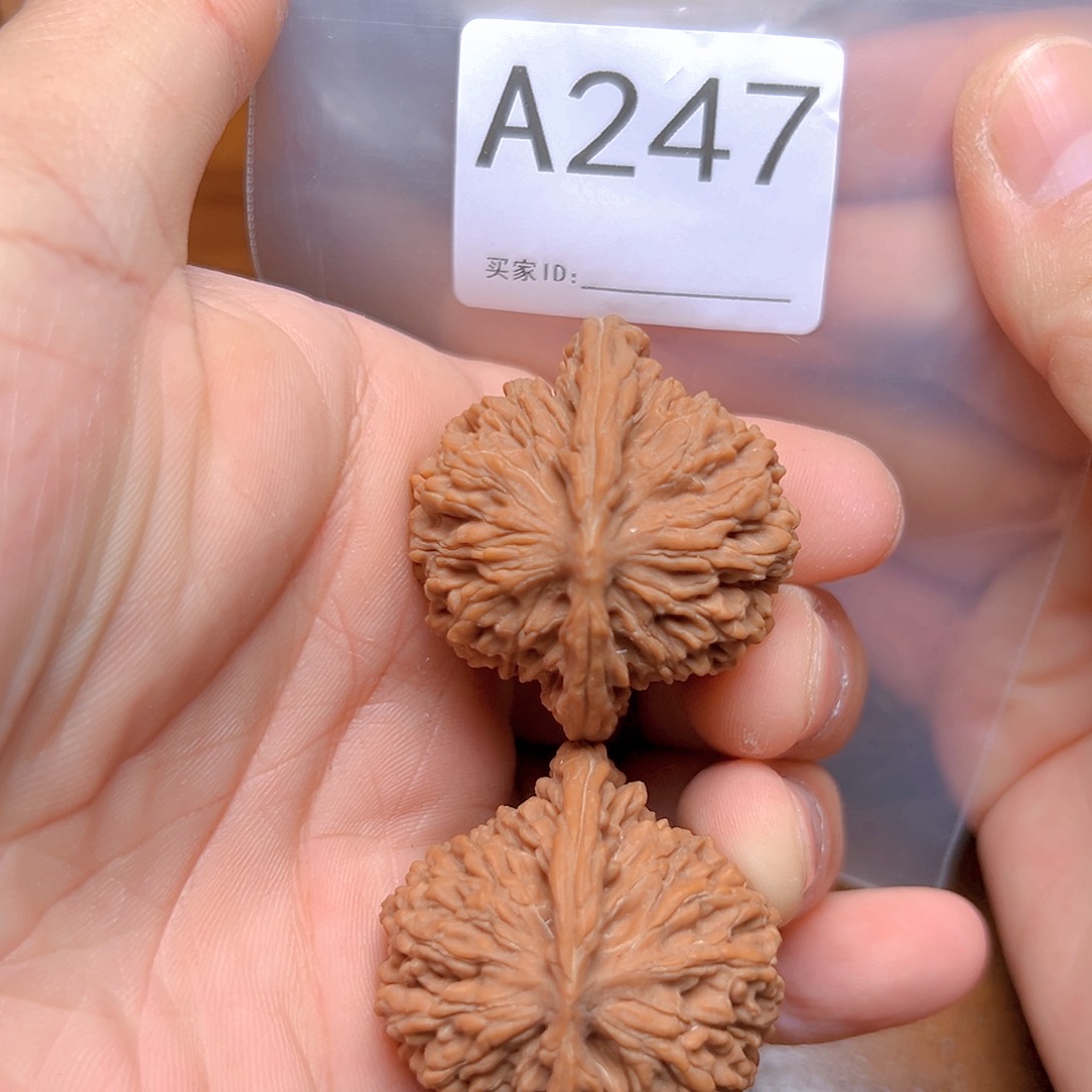 文玩核桃吊坠40四座楼