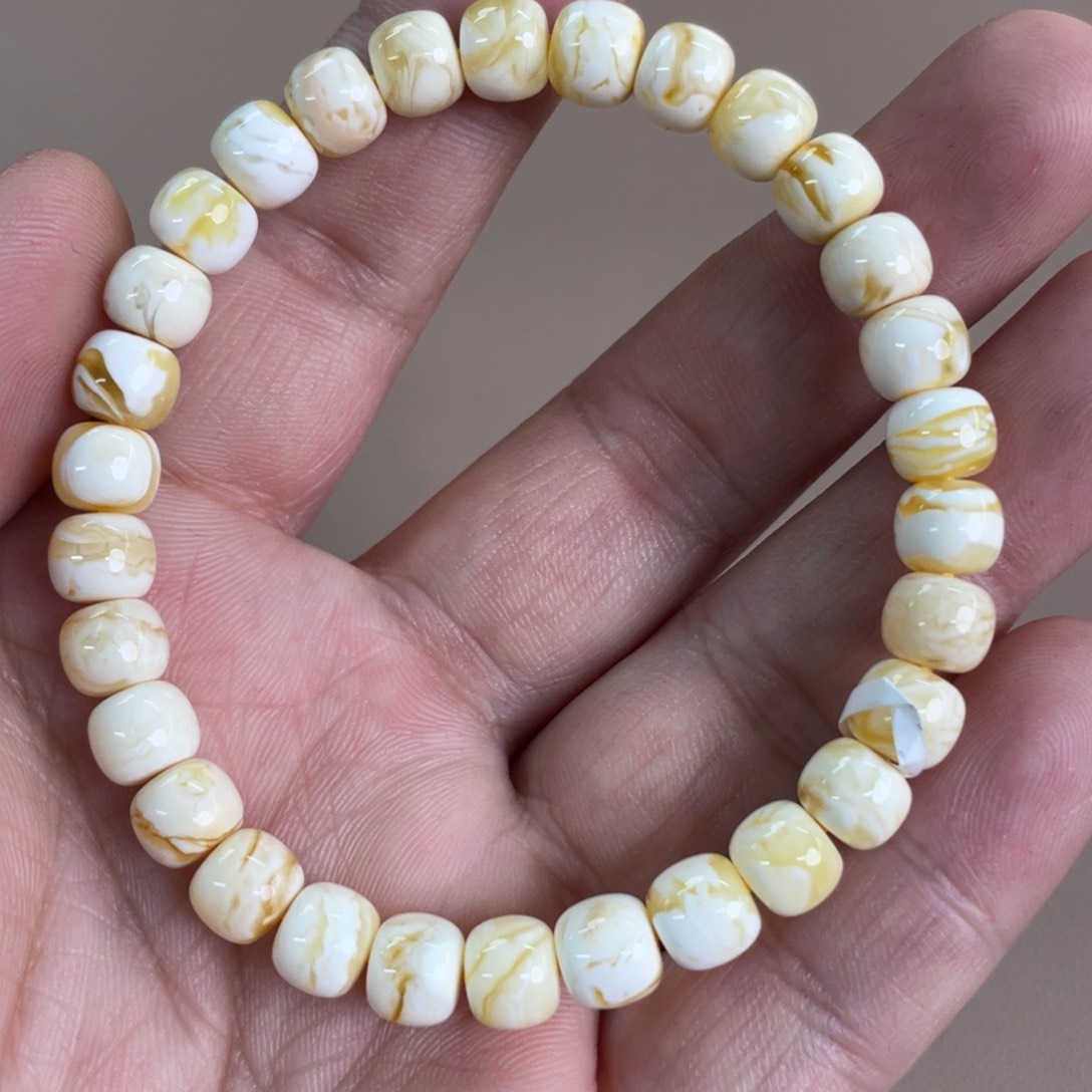 蜜蜡裸石未镶嵌15200000000