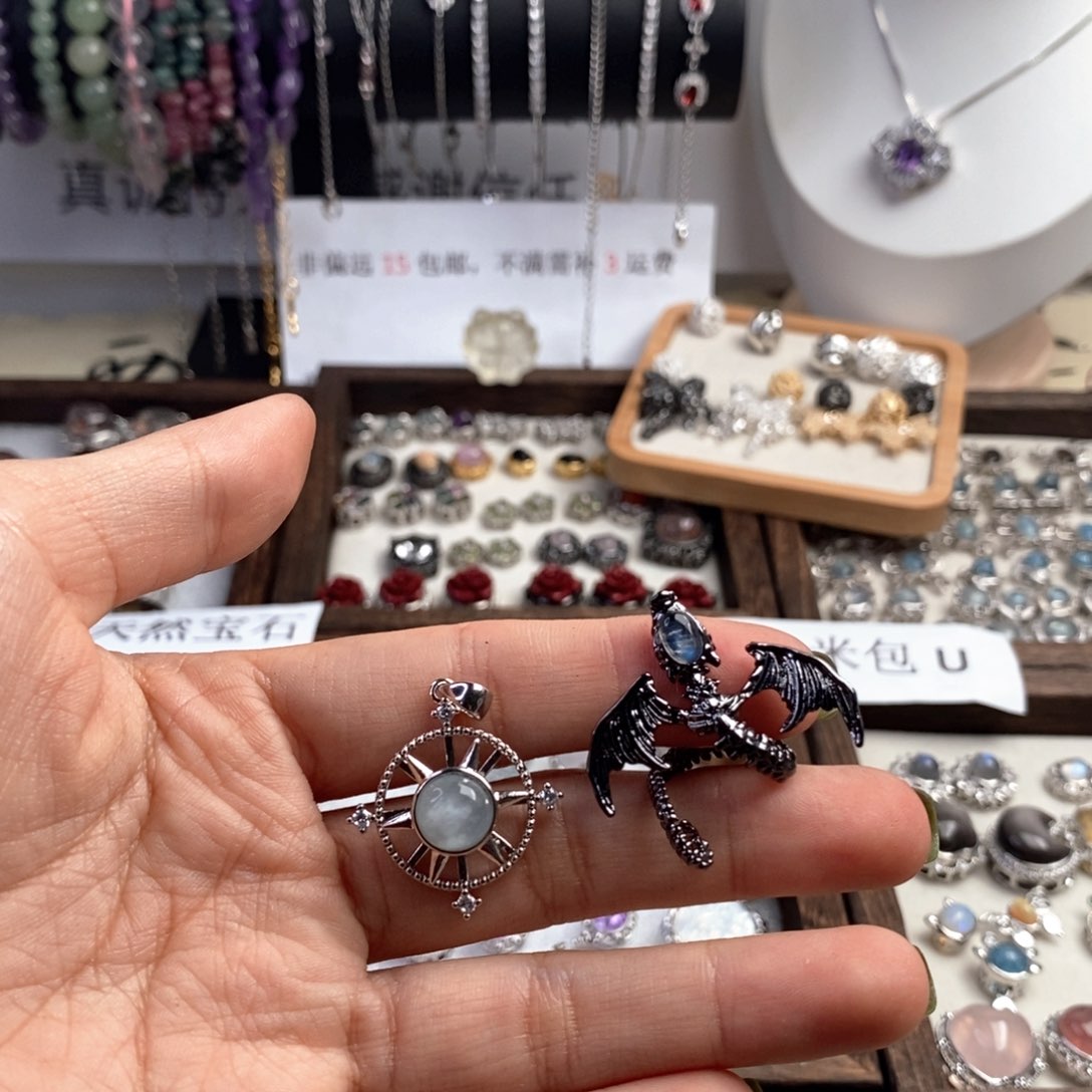 水晶吊坠未镶嵌?*?吊坠