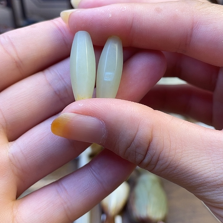 未镶嵌和田玉（糖玉）挂件