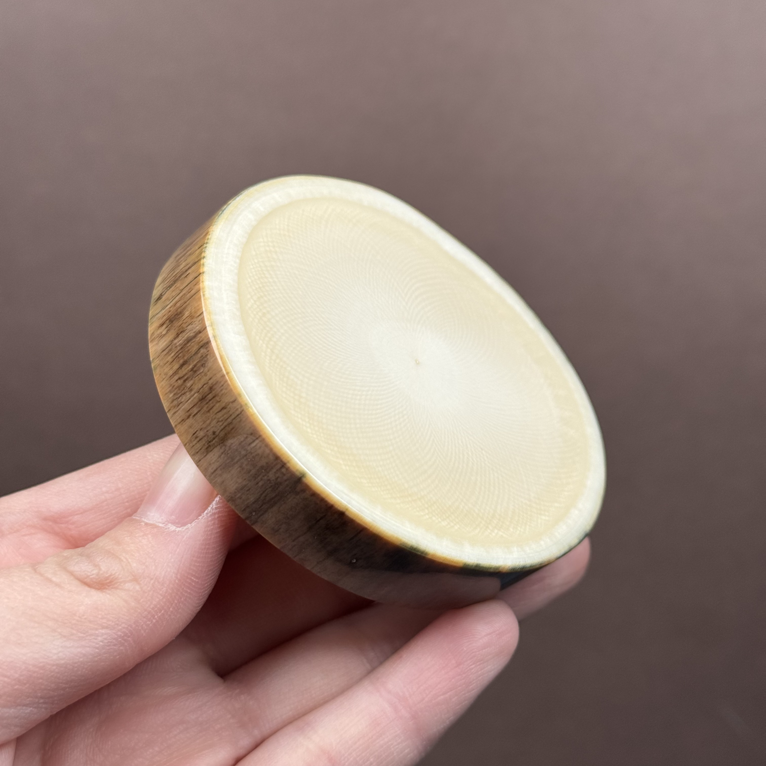 E13-15天然猛犸牙 带皮牙饼子 62.8*69*13mm支持鉴定 假一罚四