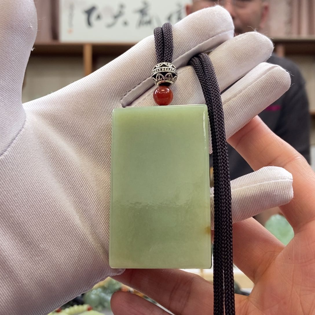 和田玉吊坠未镶嵌顺****单