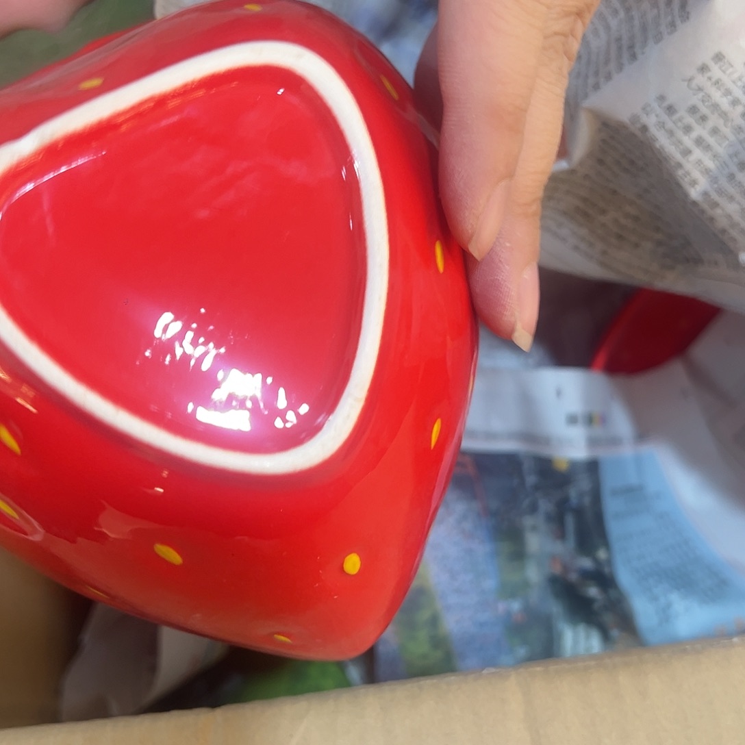陶其他草莓碗。。。。。