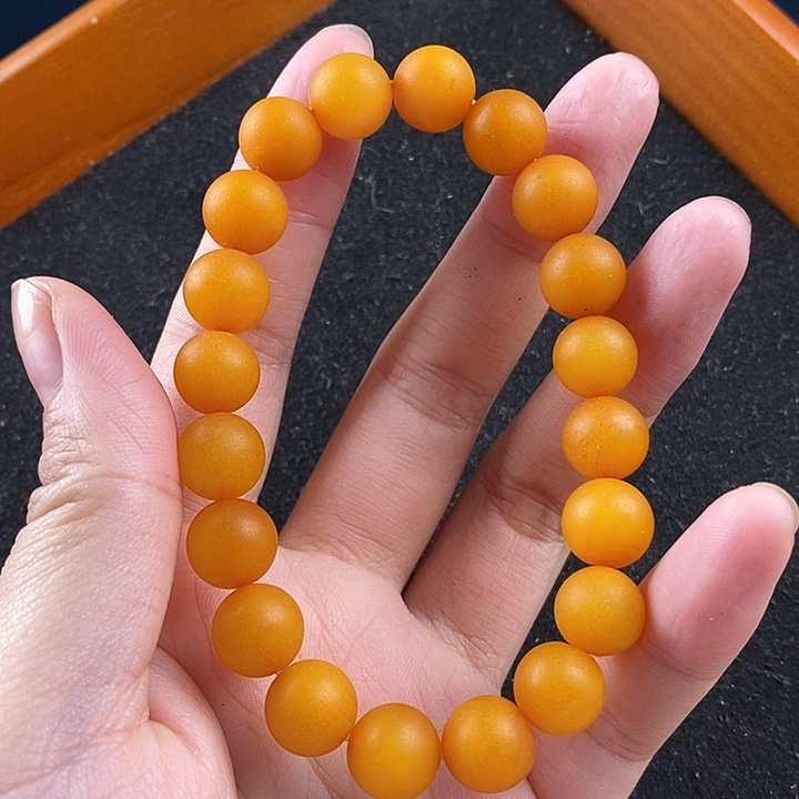 蜜蜡未镶嵌珠宝奇石