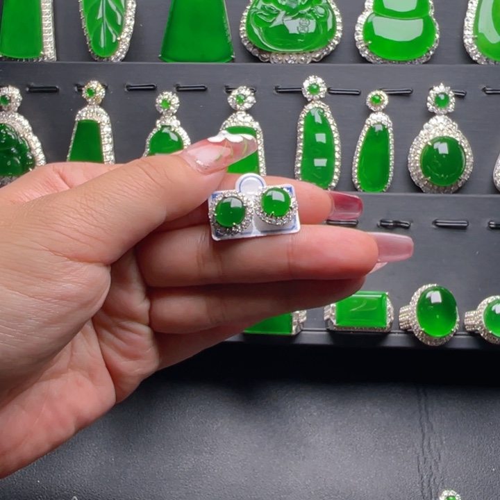 翡翠耳饰银S925镶嵌翡翠耳饰