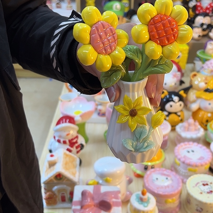 摆件陶瓷等行业的产品出口