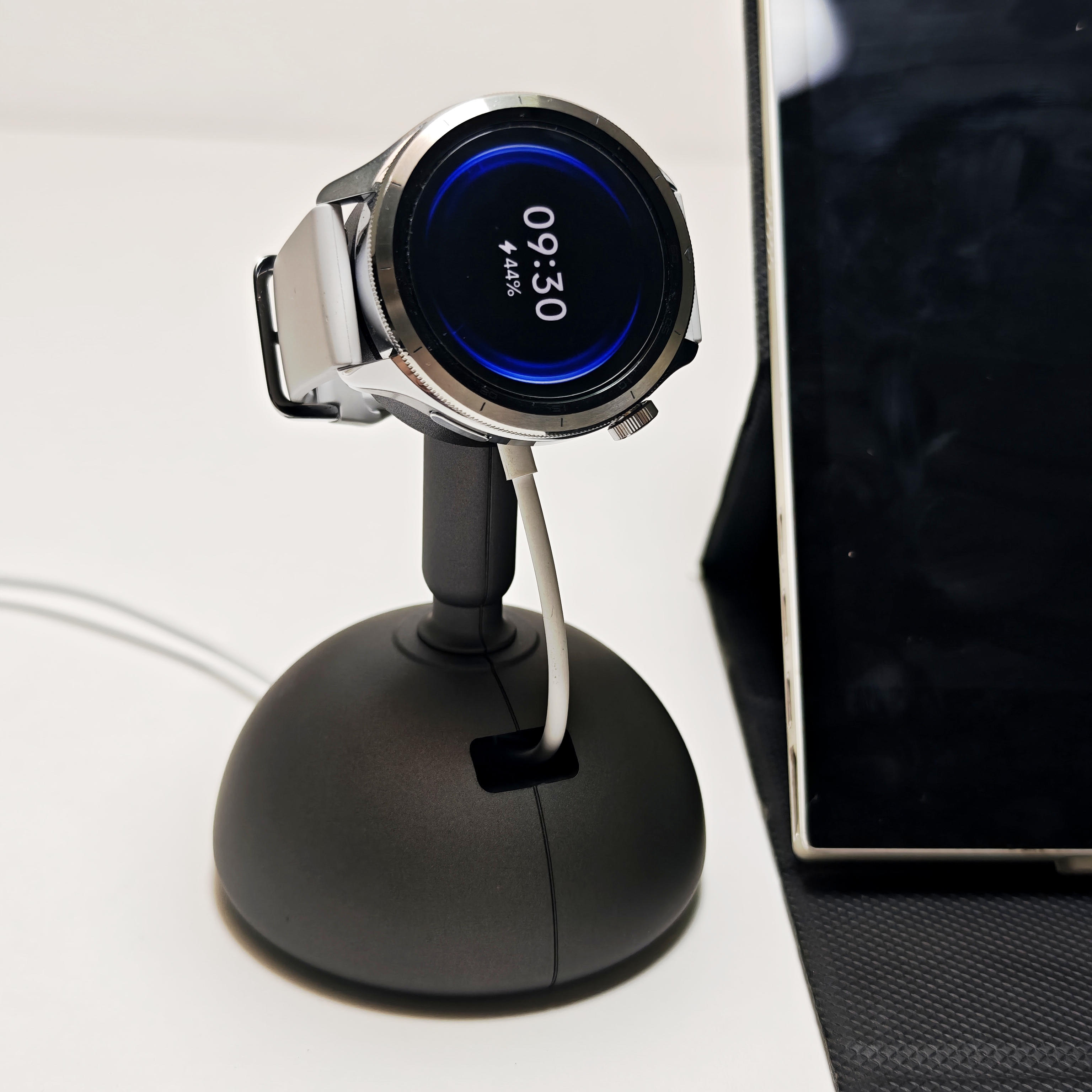 适用于小米watch s系列充电底座支架简约金属质感