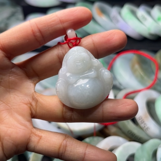 定制翡翠未镶嵌翡翠手镯