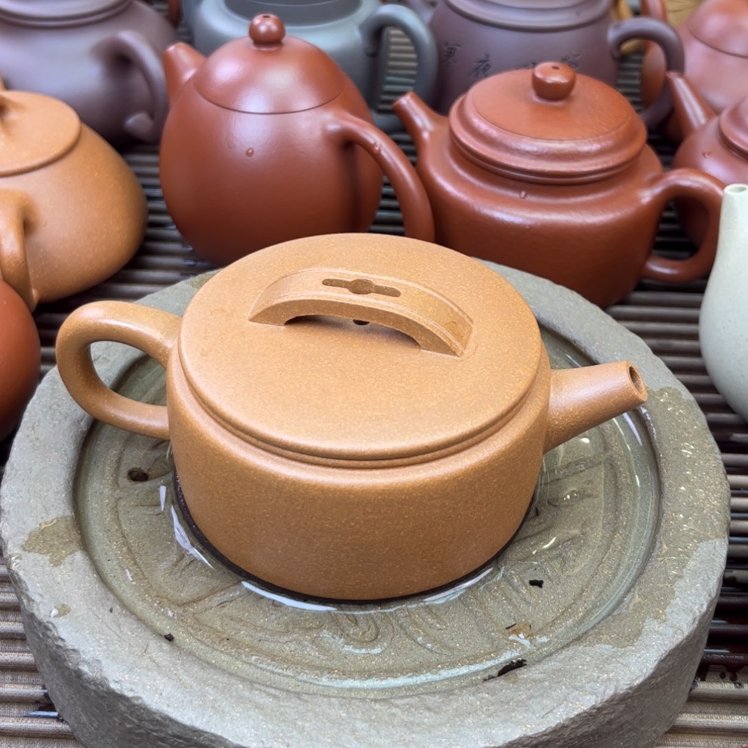 紫砂茶壶汉瓦150 本山段