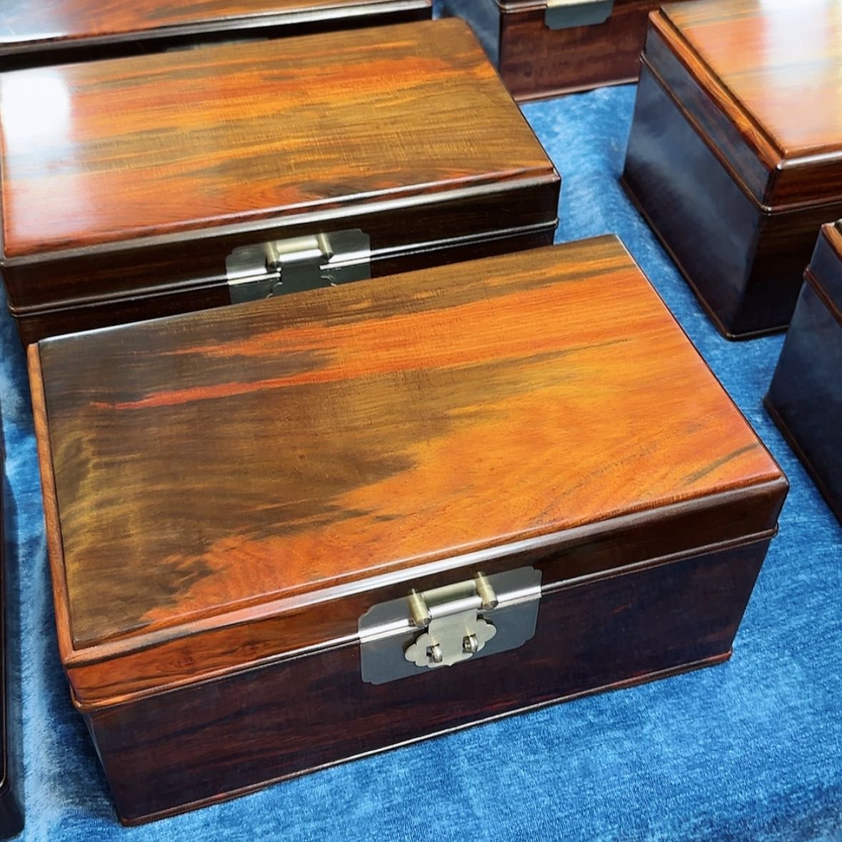 【闪购商品】红酸枝木类成套家具首饰盒