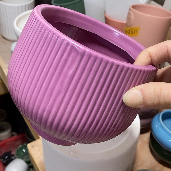 摆件陶陶盆有孔 瑕疵介意勿拍