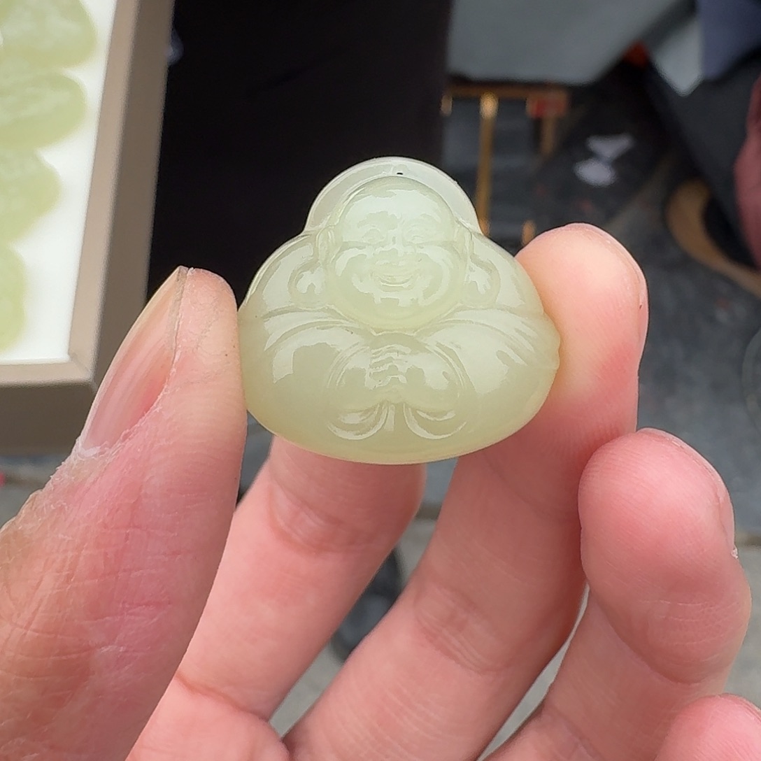 和田玉佛未镶嵌311张盼卡22左右青海料