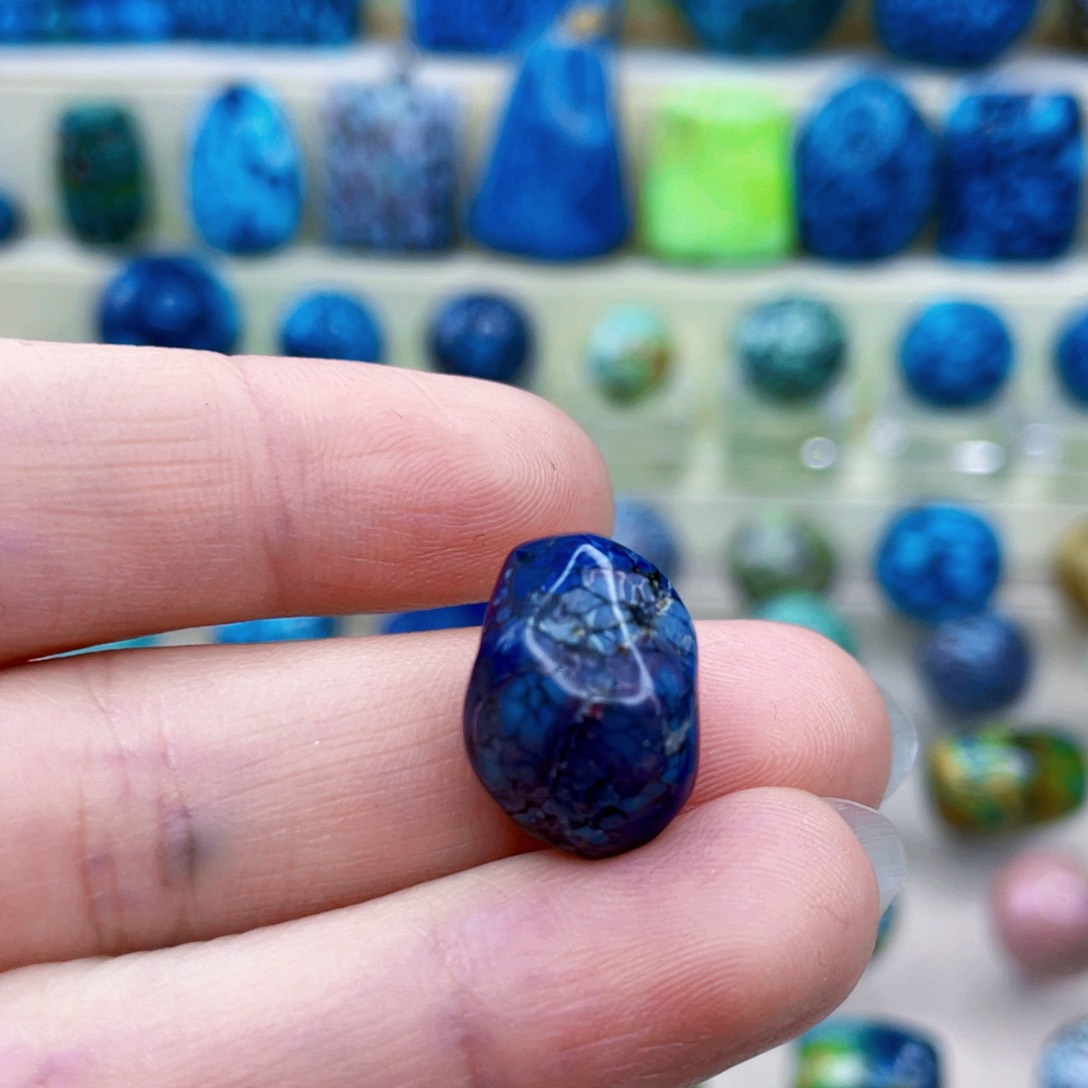 未镶嵌绿松石颈饰