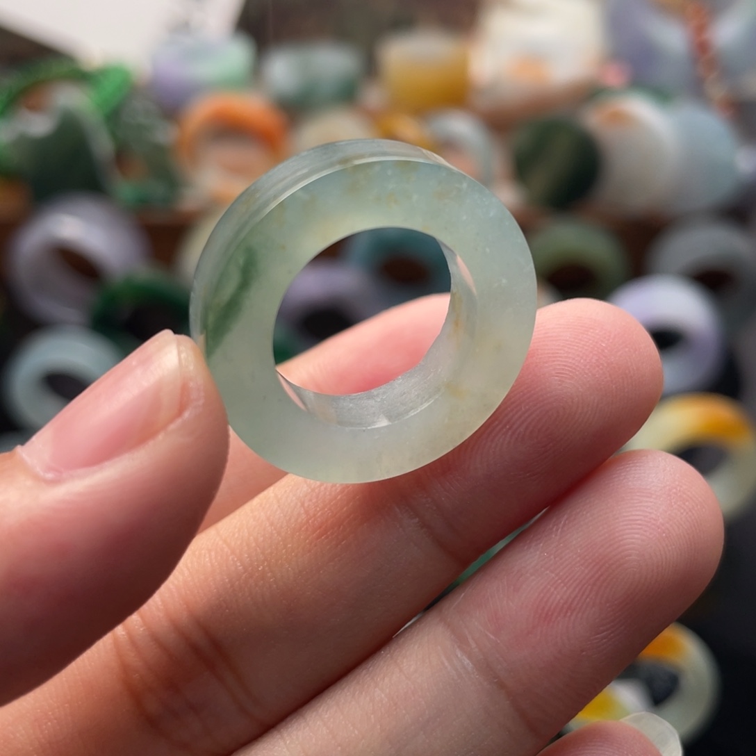 定制翡翠未镶嵌  冰绿洒金