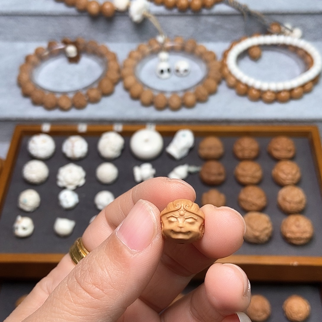 猴头核桃吊坠宣*8瑕疵 猴