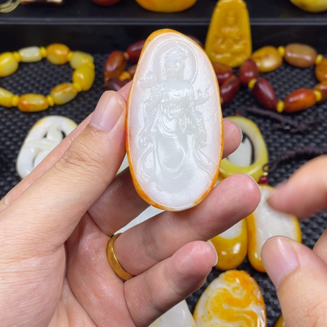 颈饰未镶嵌和田玉宁