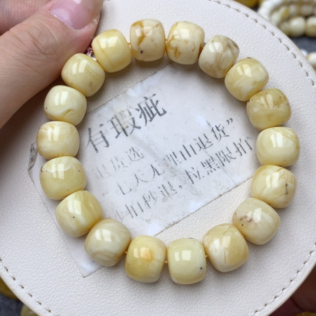 琥珀未镶嵌珠宝奇石45