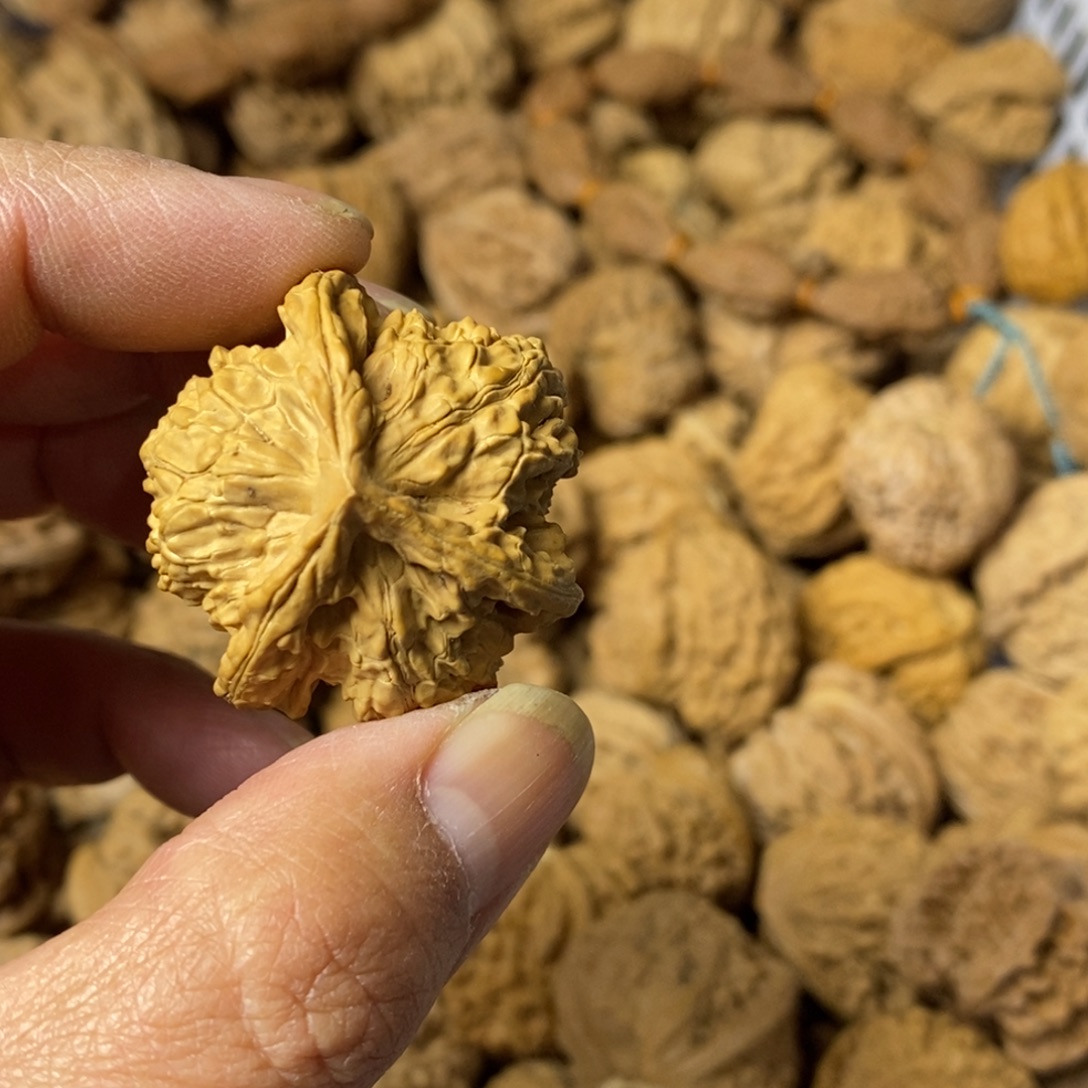 行***行文玩核桃吊坠文玩