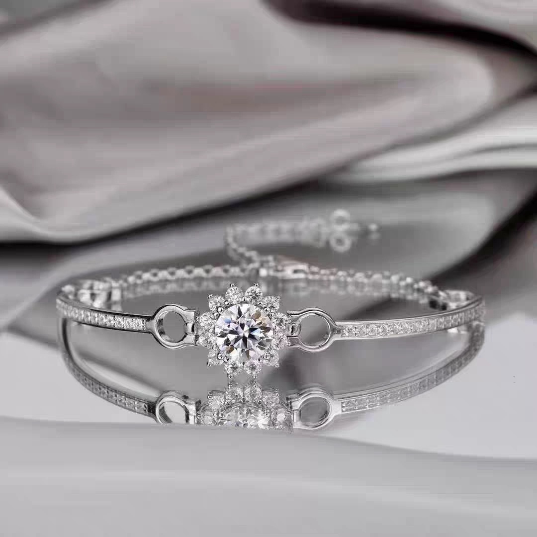 【库利南之星】KLNZX 高端奢华定制款 太阳花半镯手链2ct S06