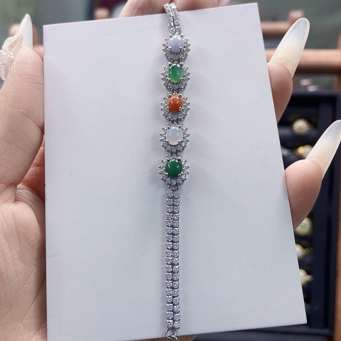 翡翠未镶嵌颈饰天然翡翠Ａ货