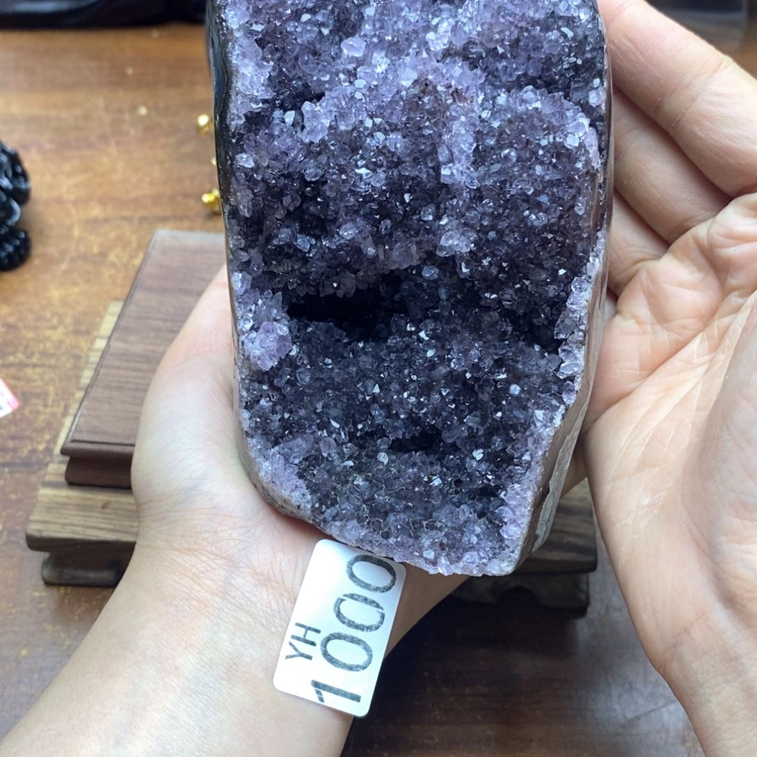 未镶嵌水晶大型摆件（非配饰）