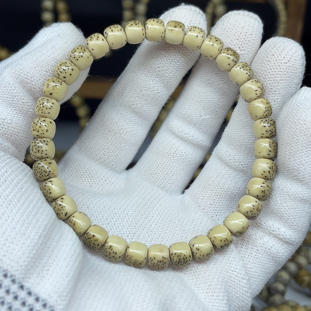 ****星月菩提手串7-6，河豚半壁