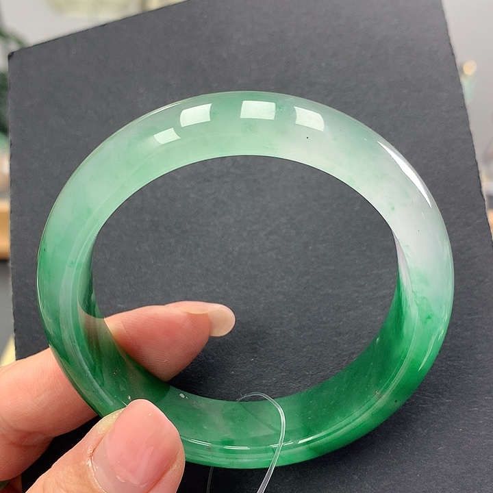 石英质玉未镶嵌手镯@**姐