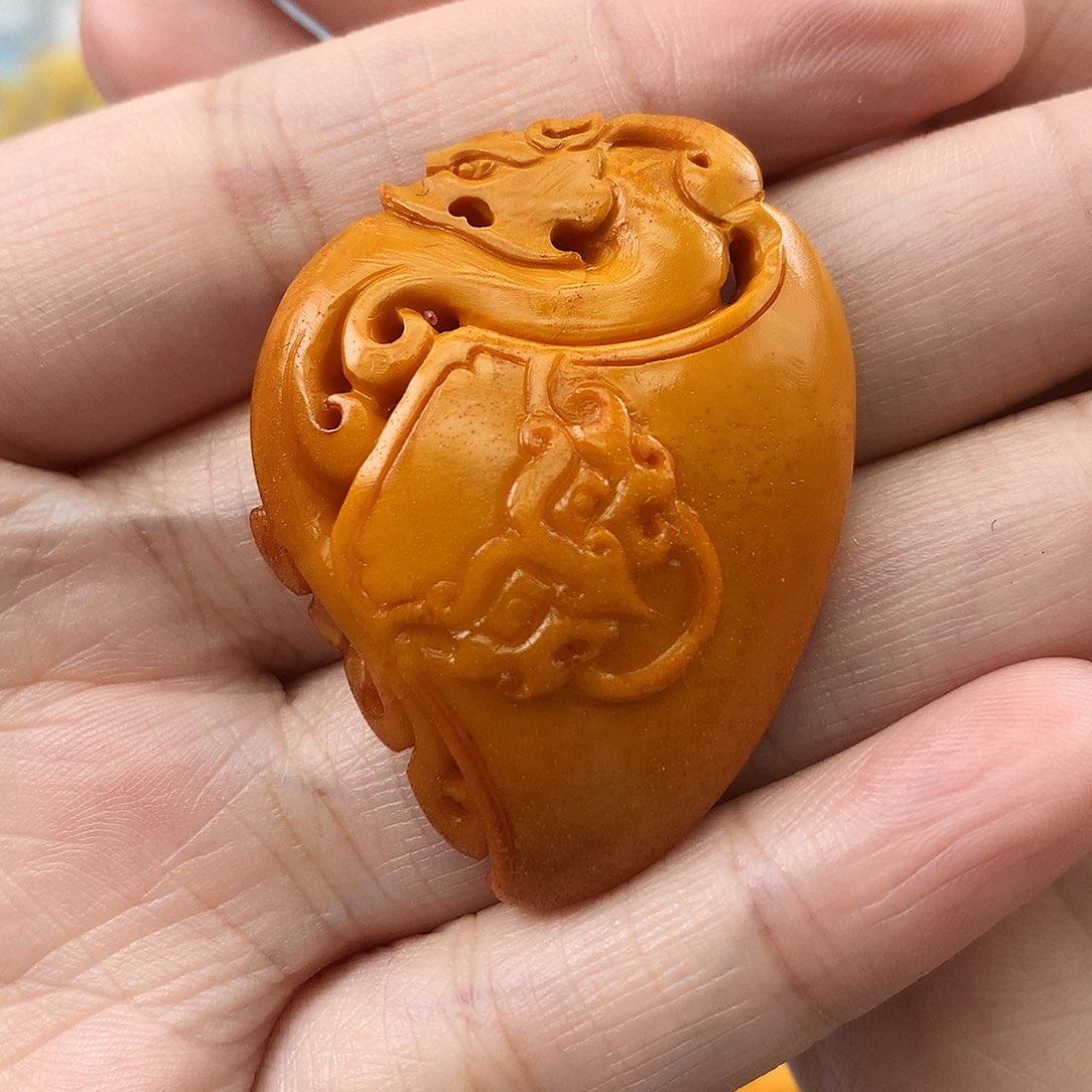 未镶嵌蜜蜡珠宝奇石