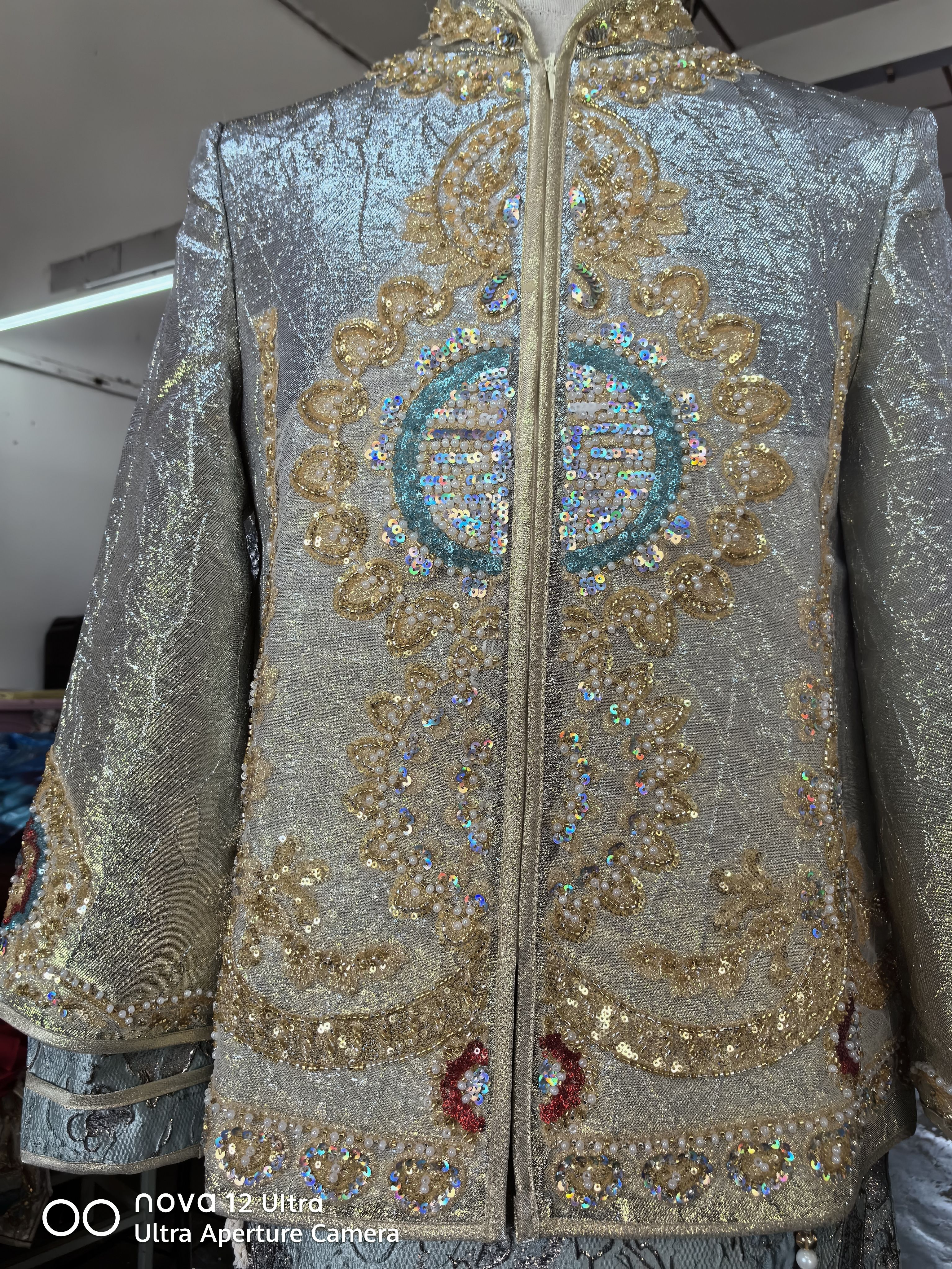 青春流行男士秀禾服常规款复古