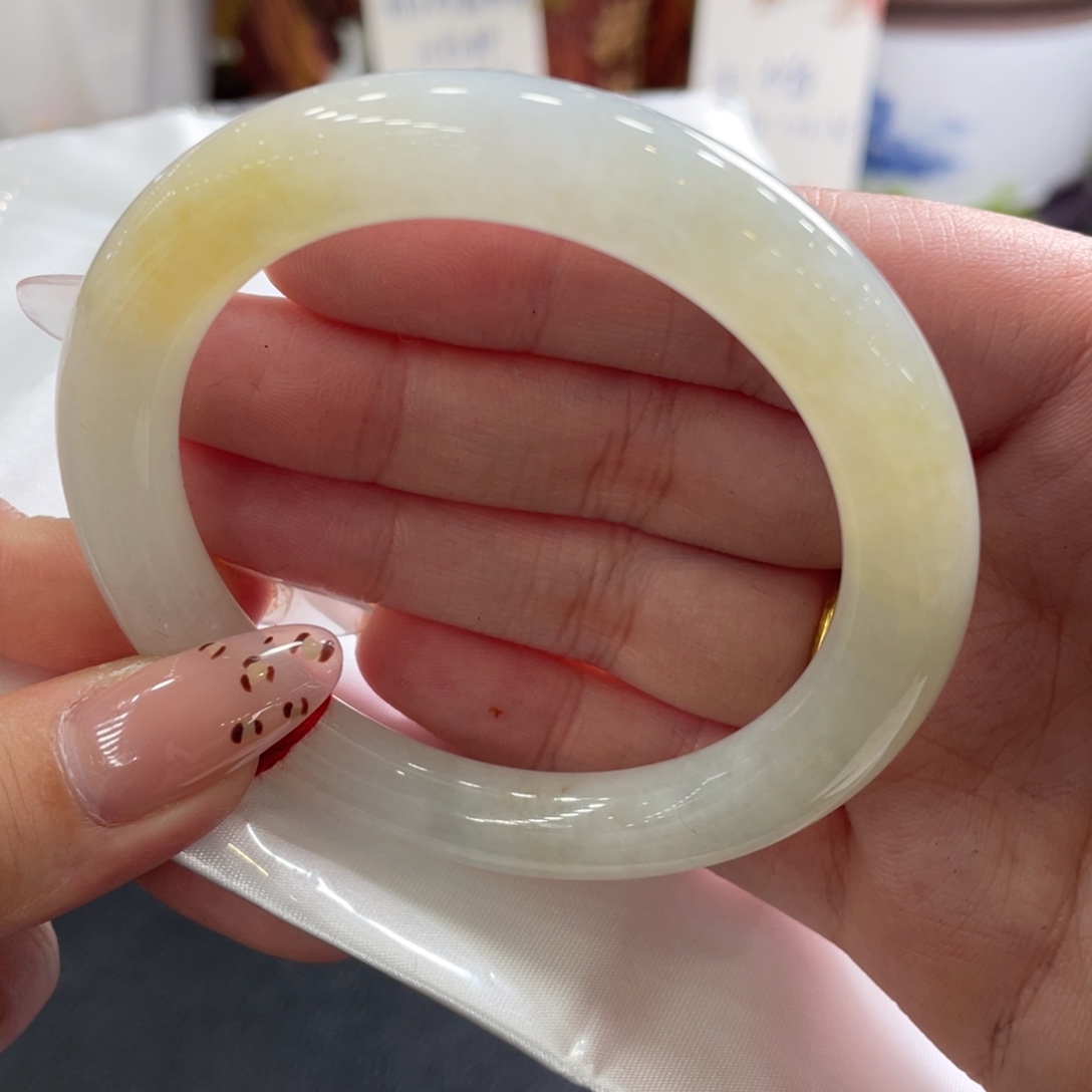 翡翠未镶嵌手镯54圆 柠檬黄 10号