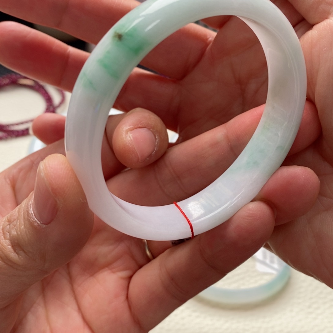 翡翠手镯未镶嵌2号