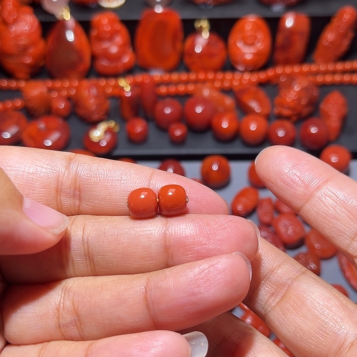 婉***妈南红玛瑙未镶嵌配饰老型对珠8.2mm