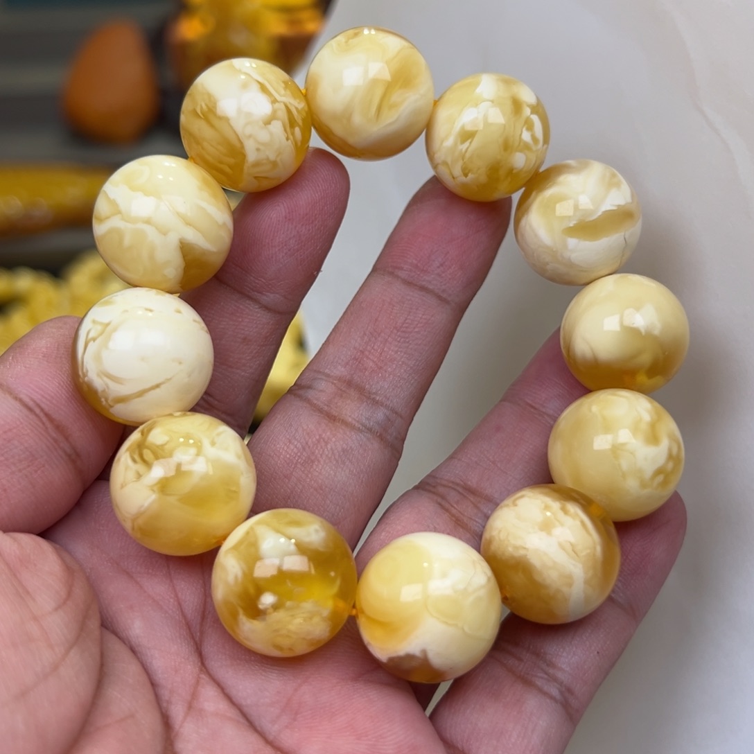 蜜蜡未镶嵌珠宝奇石19加49克