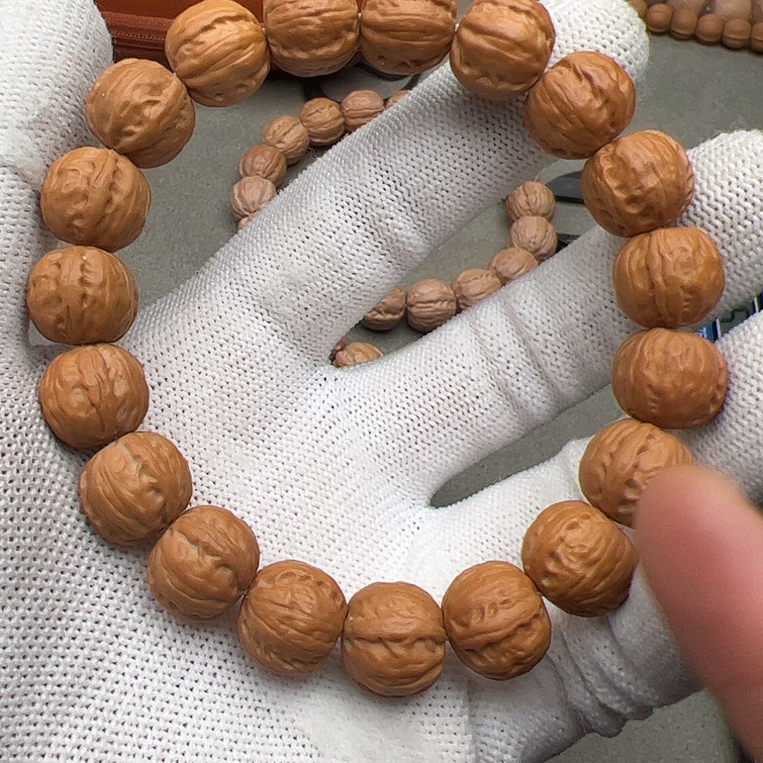 手串猴头核桃，京巴冷