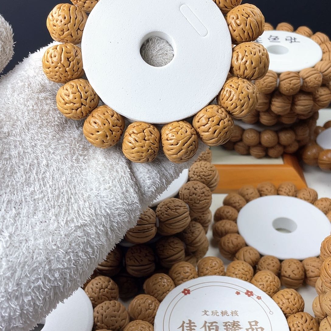 桃核吊坠暴力肌肉纹