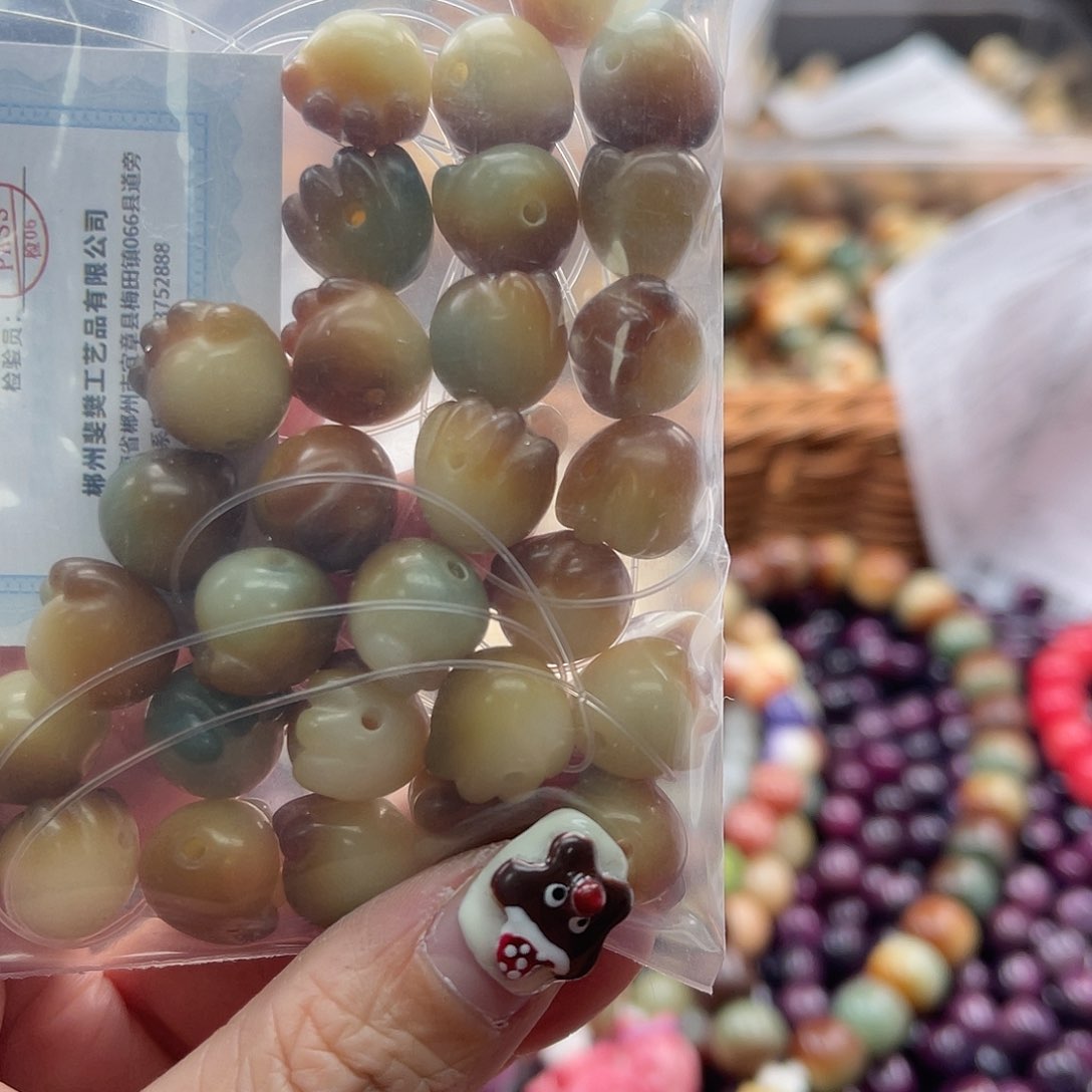 白玉菩提吊坠A/11mm/20颗锅底