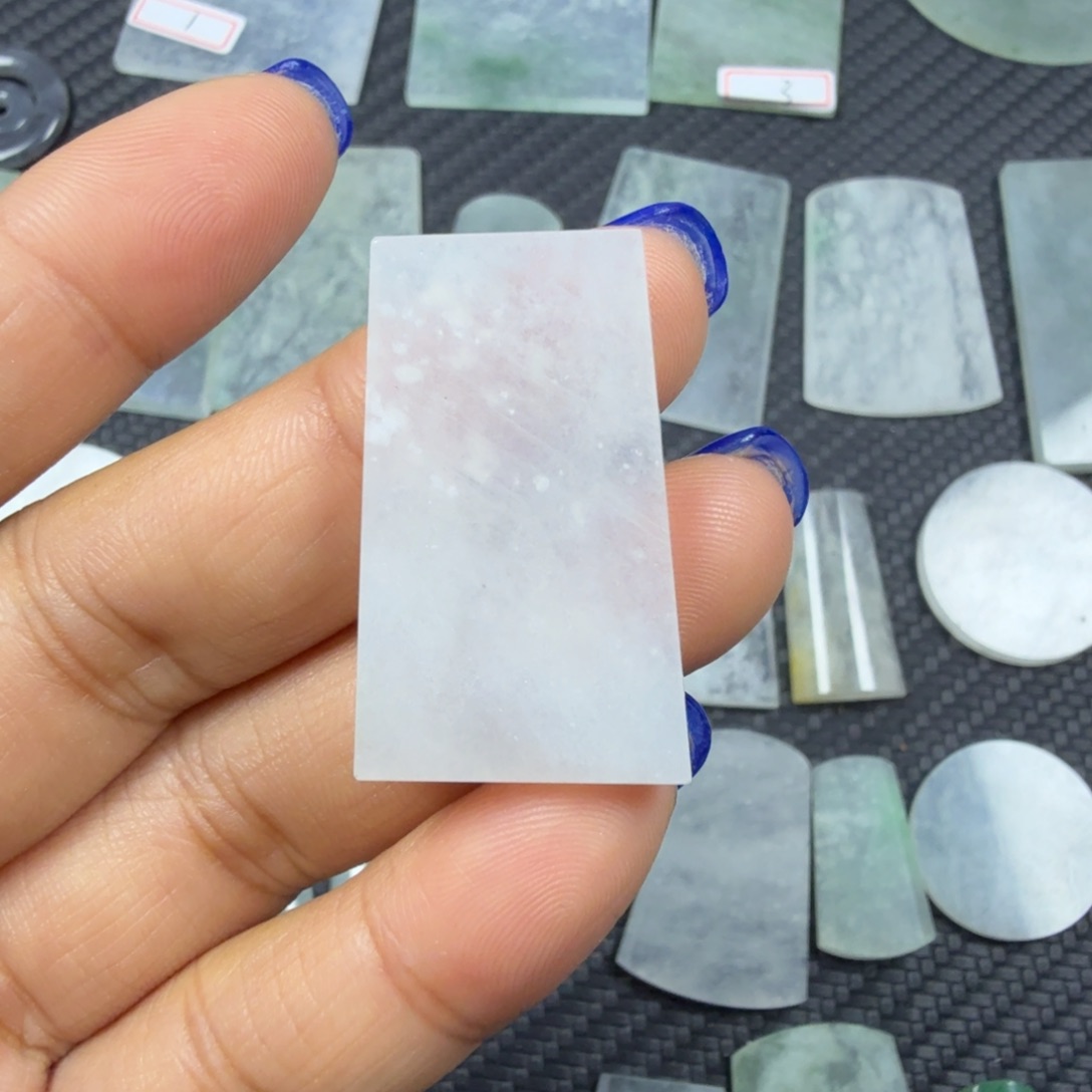 翡翠颈饰未镶嵌天然缅甸a货翡翠