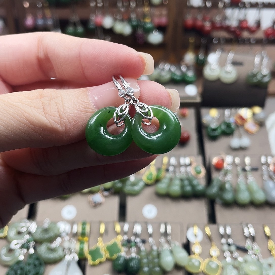 和田玉银S925镶嵌耳饰