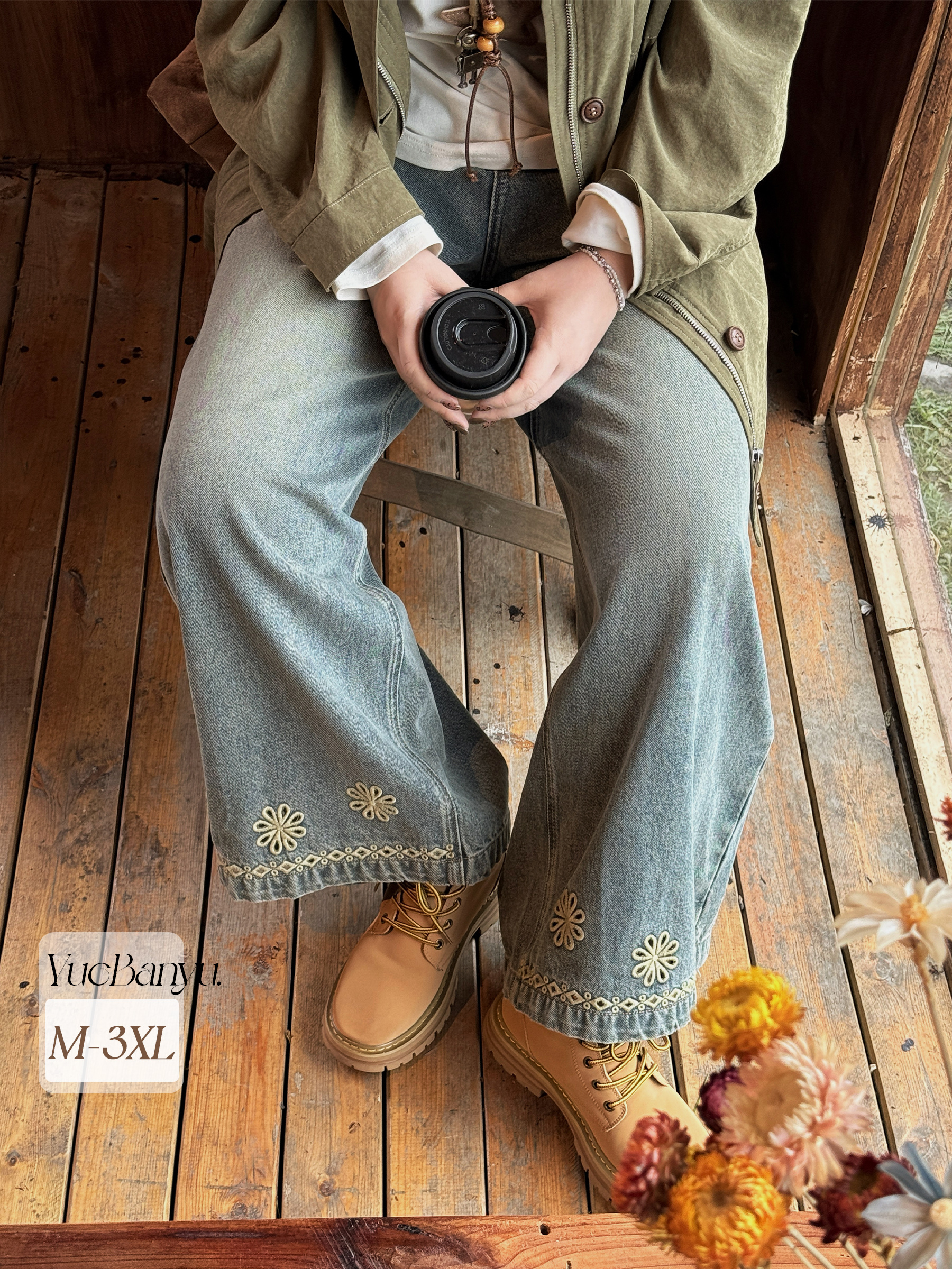 月半鱼【浅水湾】秋季新款水洗做旧复古镂空绣花直筒牛仔裤长裤女