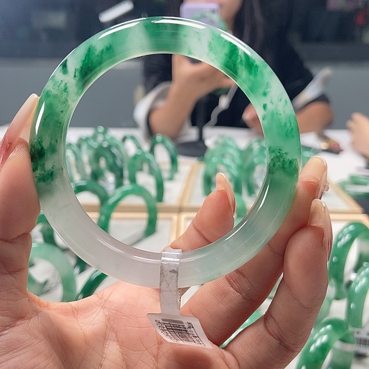 石英质玉手镯未镶嵌石**说