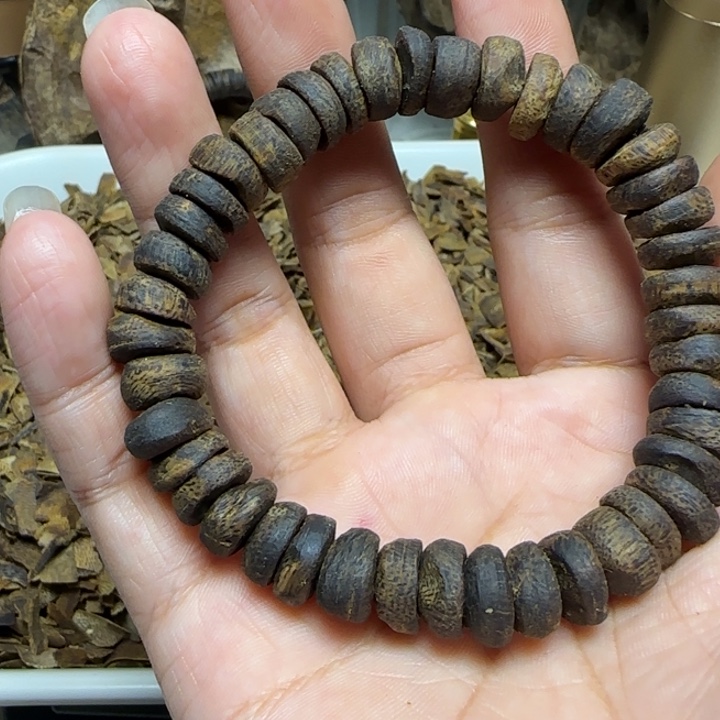 木K***葛奇楠沉水小包壳珠14.5克