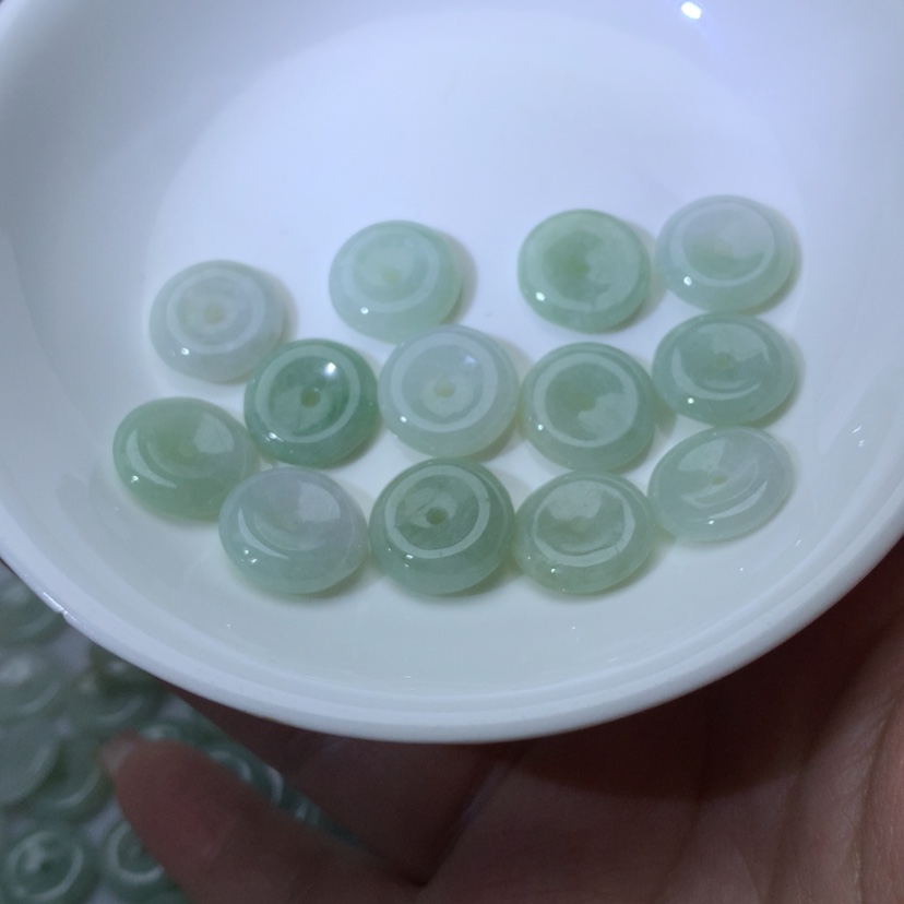 【闪购商品】未镶嵌手链翡翠卡13.5冰晴平安扣10颗