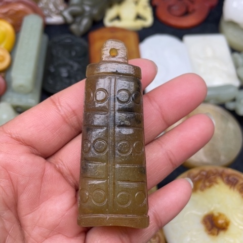 蛇纹石玉颈饰未镶嵌41