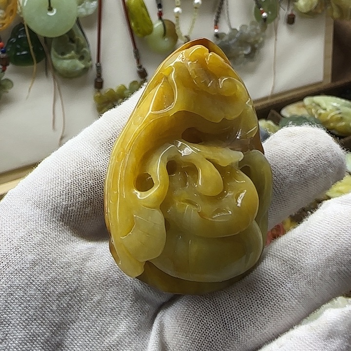 岫玉合金颈饰葫芦如意